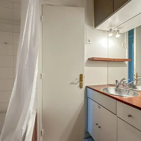 Holiday home Flexliving - - Croix Nivert Paris